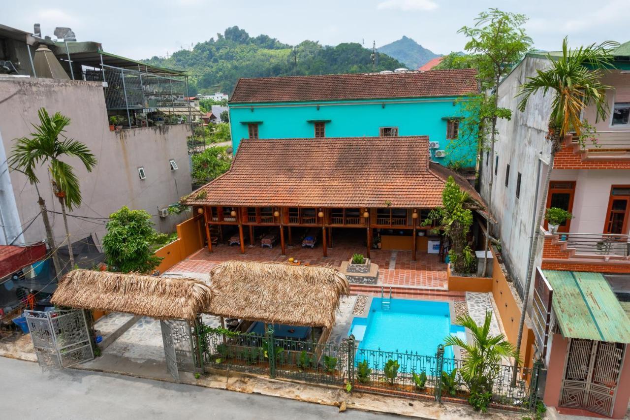 Odyssey Hostel, Tours & Motorbikes Rental Hà Giang Eksteriør billede