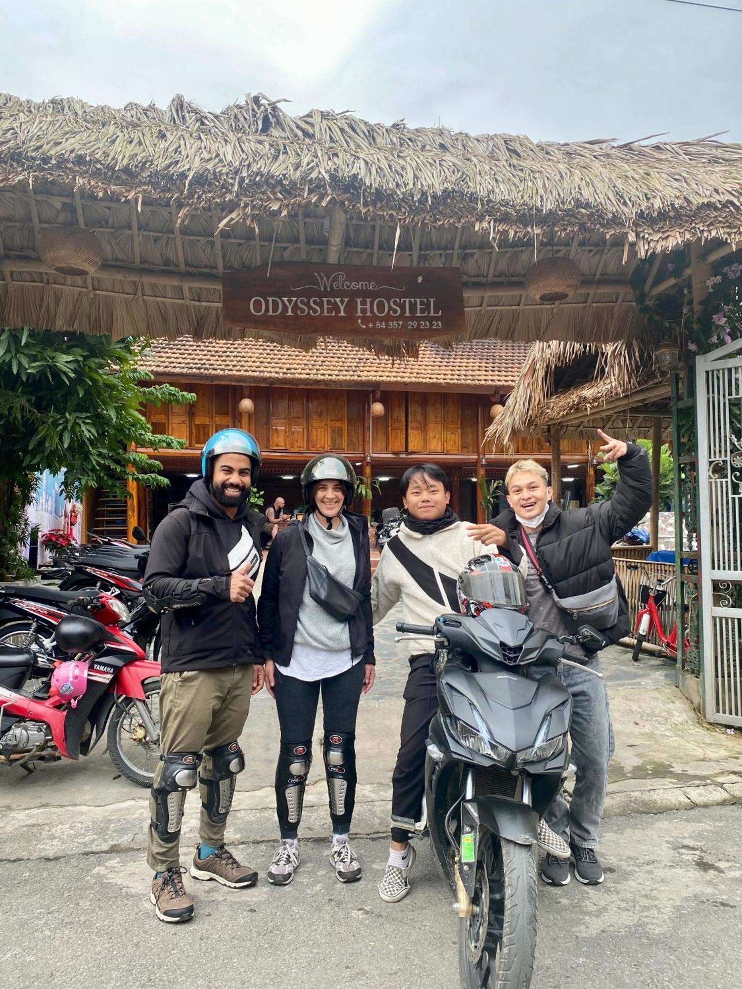 Odyssey Hostel, Tours & Motorbikes Rental Hà Giang Eksteriør billede