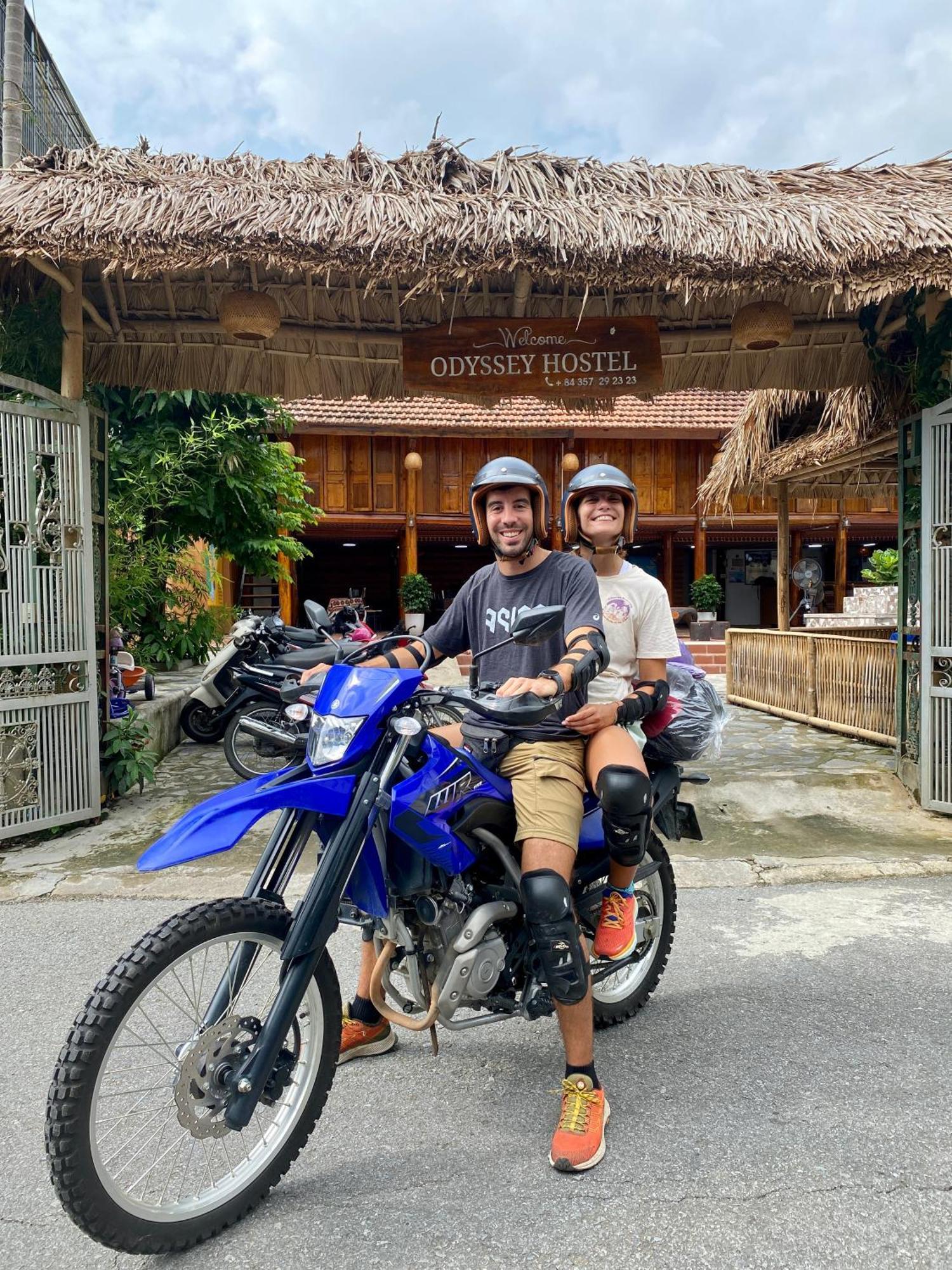 Odyssey Hostel, Tours & Motorbikes Rental Hà Giang Eksteriør billede