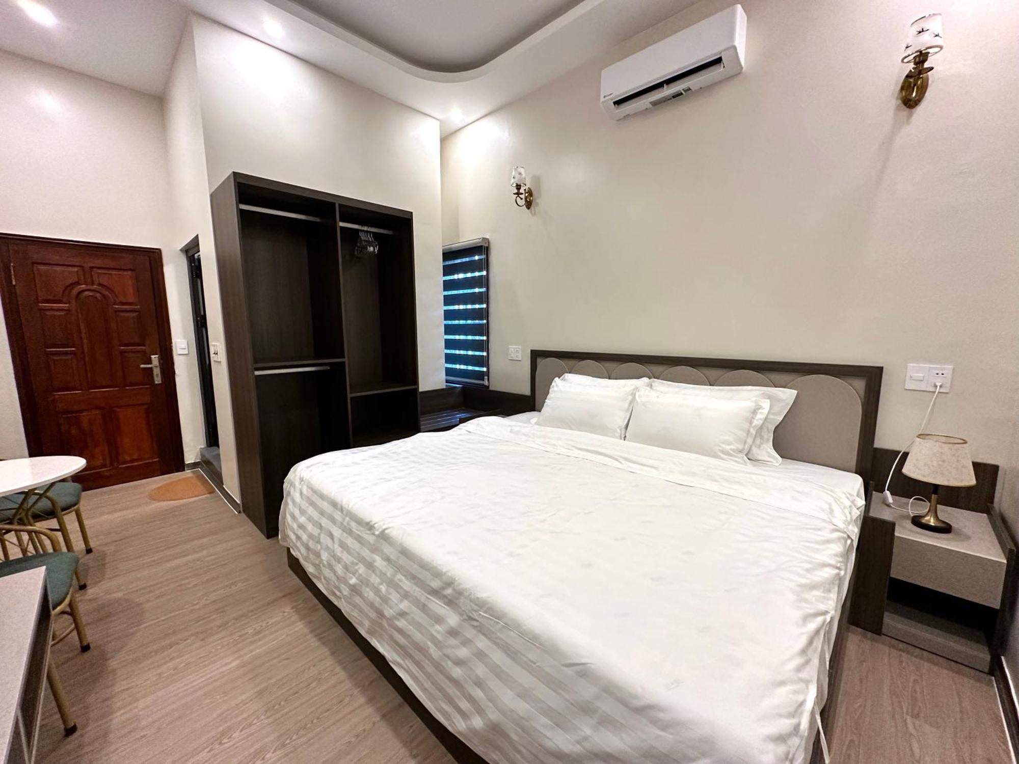 Odyssey Hostel, Tours & Motorbikes Rental Hà Giang Eksteriør billede